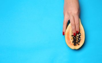 Techniques to play with your clitoris and have orgasms without penetration